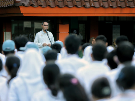 Pj Gubernur Heru Imbau Siswa Tingkatkan Budaya Literasi dan Tangkal Hoaks