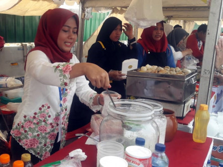  Produk UKM Kuliner Binaan di HUT RI Ludes Diserbu ASN	