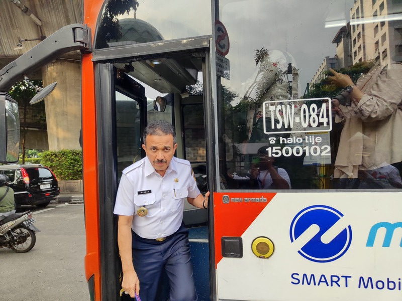 Walkot Jaksel Happy Naik Transum Setiap Rabu