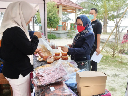 Bazar Ramadan Dua Hari Kepulauan Seribu Hasilkan Omset 6,2 Juta