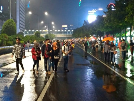 Warga Mulai Berdatangan di Jalan MH Thamrin 