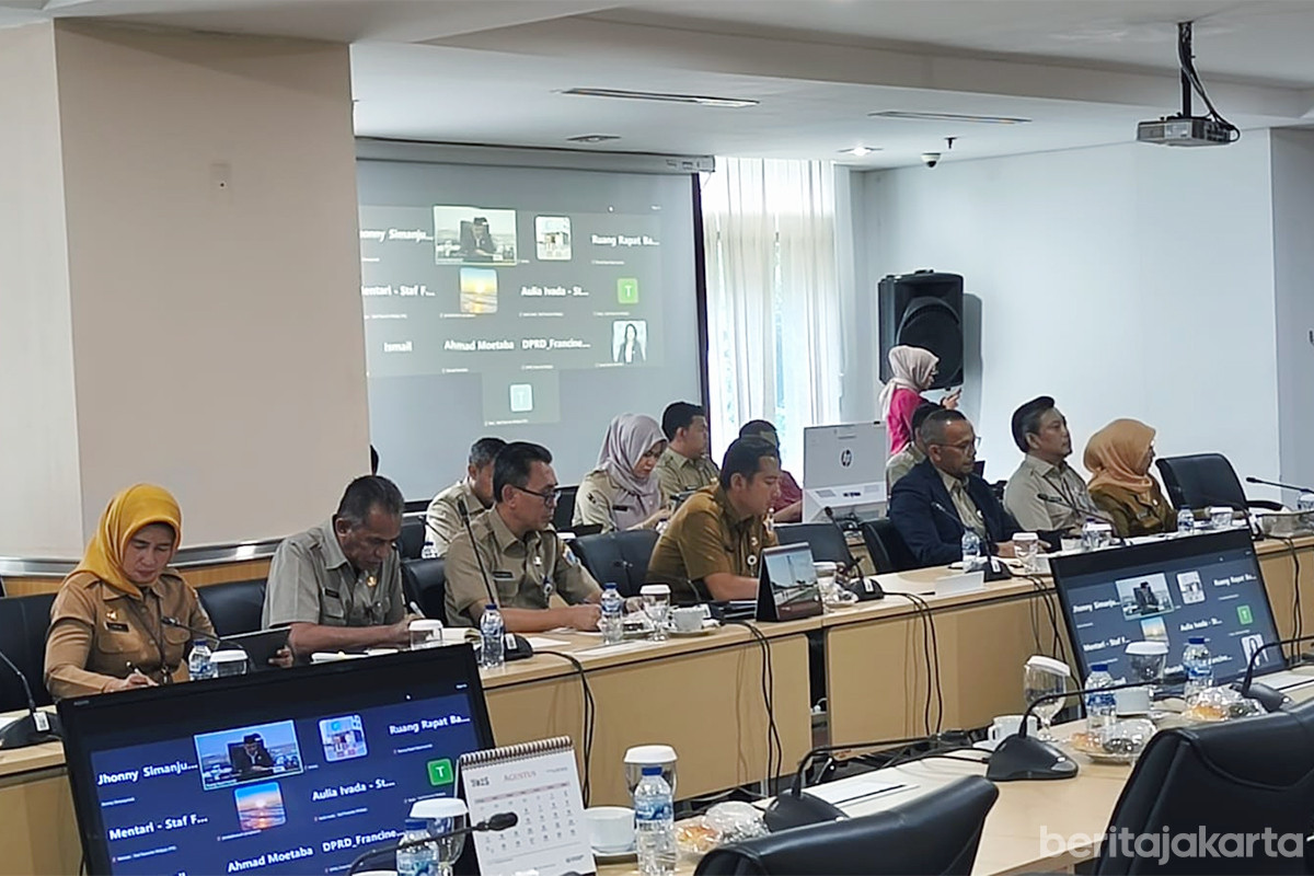 Rapat bersama Bapemperda DPRD DKI Jakarta, Selasa (2/9)