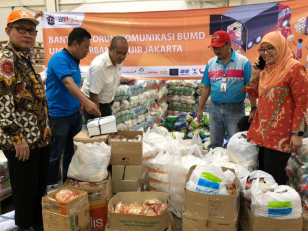  Forum Komunikasi BUMD DKI Salurkan Bantuan Ke Korban Banjir di DKI Jakarta