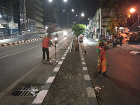 Sudin LH Jakbar Rutinkan Bersih-bersih di Kawasan Kota Tua