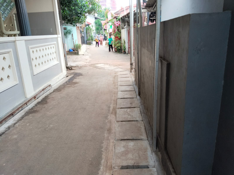 Pembuatan Saluran Air di Jalan Lebak Bulus I Rampung 