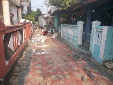 Perbaikan Jalan di Pulau Tidung Sudah 30 Persen