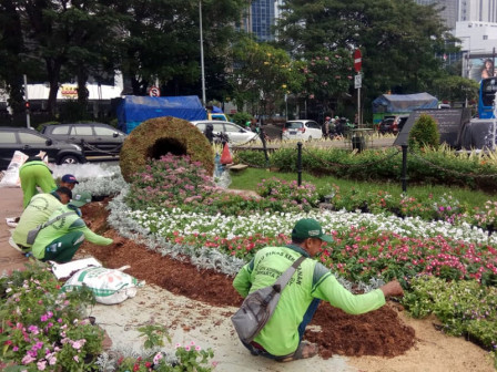  Sambut HUT DKI, Sudin Kehutanan Jakpus Percantik Sejumlah Spot dengan Dekorasi Bunga	