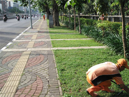 Warga Diminta Jaga Kebersihan di Joging Track Gunung Sahari Raya