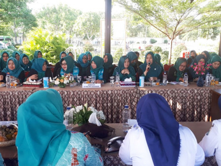 TP PKK Kota Banjar Baru Kunjungi RPTRA Rasela