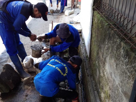 Normalisasi Saluran Air Jalan Bantar Jati Setu Rampung 