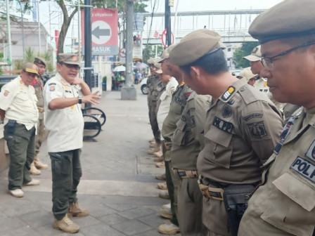 60 Satpol PP Disiagakan di Sepanjang Jl Matraman Raya