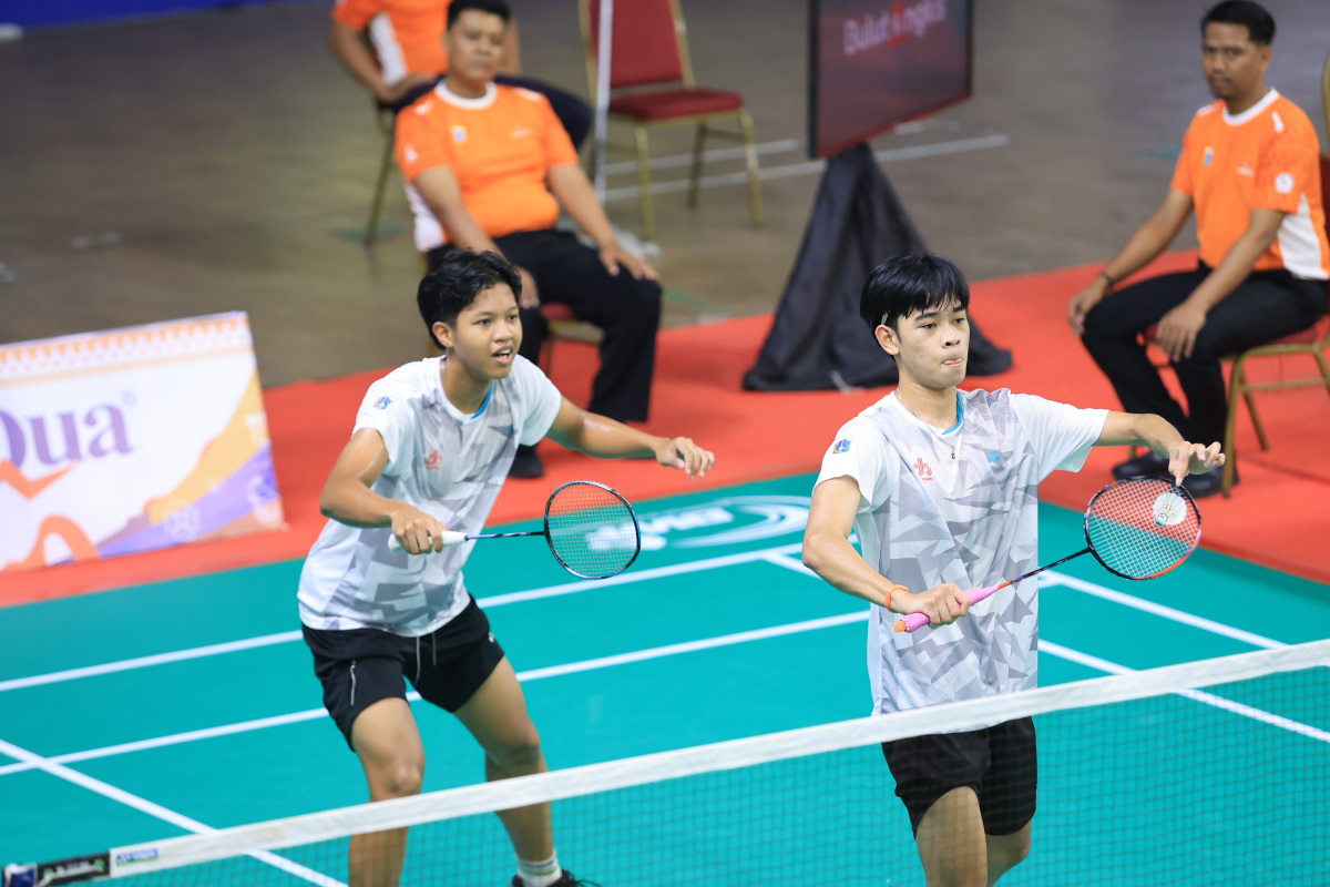 Bulu Tangkis Beregu Putra dan Putri DKI Melenggang ke Semifinal 