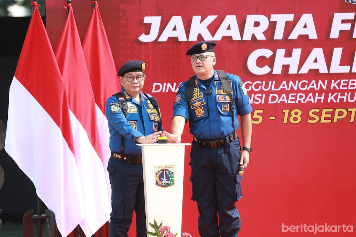 Gubernur Pramono bersama Bayu Meghantara membuka Jakarta Fire Safety Challenge