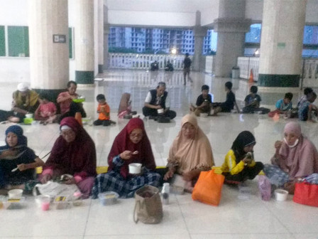 Masjid Raya KH Hasyim Asy’ari Adakan Buka Puasa Bersama