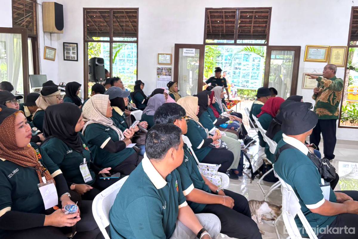 Puluhan Warga Kepulauan Seribu melakukan Studi Banding ke Taman Eduwisata Bhinneka