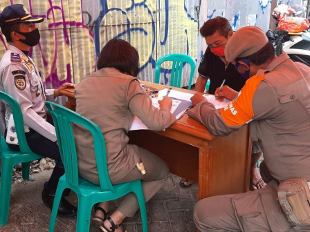 Sebanyak 25 Warga Terjaring Operasi Yustisi Masker di Kelurahan Keramat