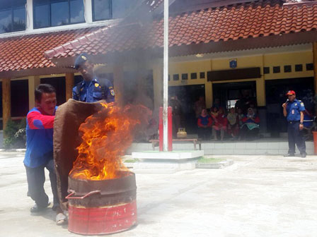  40 Warga Pulau Harapan Ikuti Sosialisasi Penanggulangan Kebakaran 