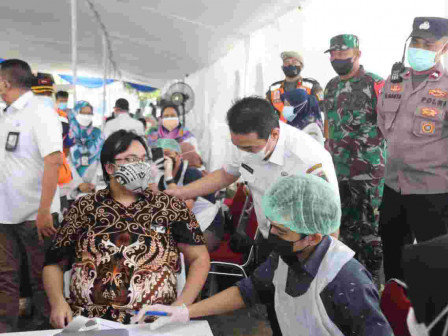  Tinjau Sentra Vaksin Booster PAM Jaya, Wagub Ariza Berharap Kolaborasi Percepatan Vaksinasi Dosis K
