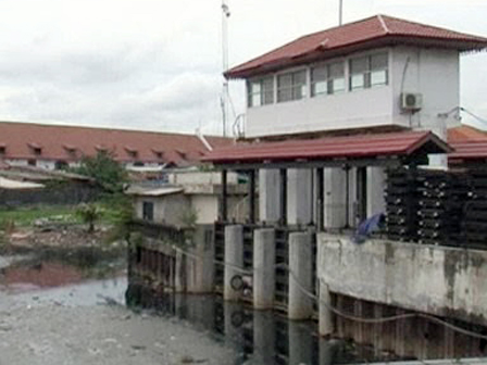 Pintu Air Pasar Ikan Siaga 3