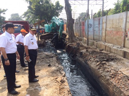 Saluran PHB Bukit Duri Utara Dikuras