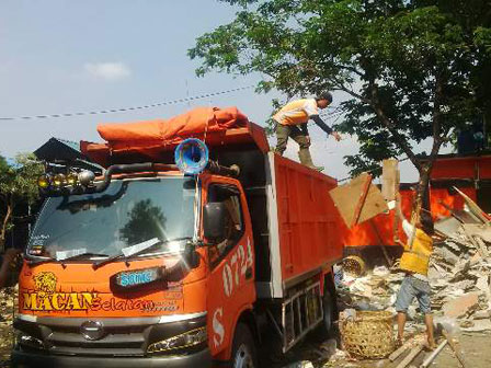  Jaksel Sumbangkan 6 Unit Armada Pengakut Sampah