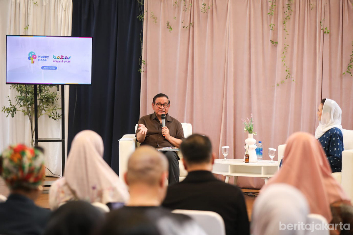 Pramono menjadi narasumber dalam talkshow Hari Literasi