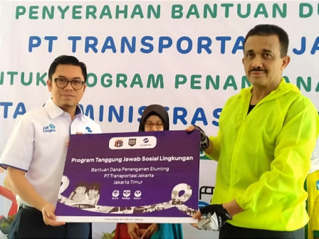 PT Transjakarta Berikan Bantuan Balita Stunting di RPTRA Kampung Pulo