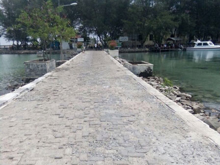  Jalan Utama di Pulau Kelapa Segera Diperbaiki 