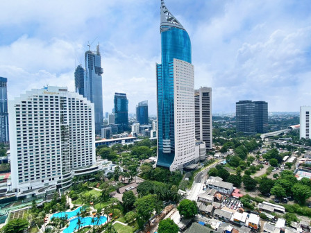 Langit Jakarta Cerah Berawan 