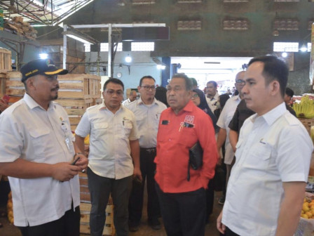 Komisi C DPRD Kunjungi Pasar Induk Kramat Jati