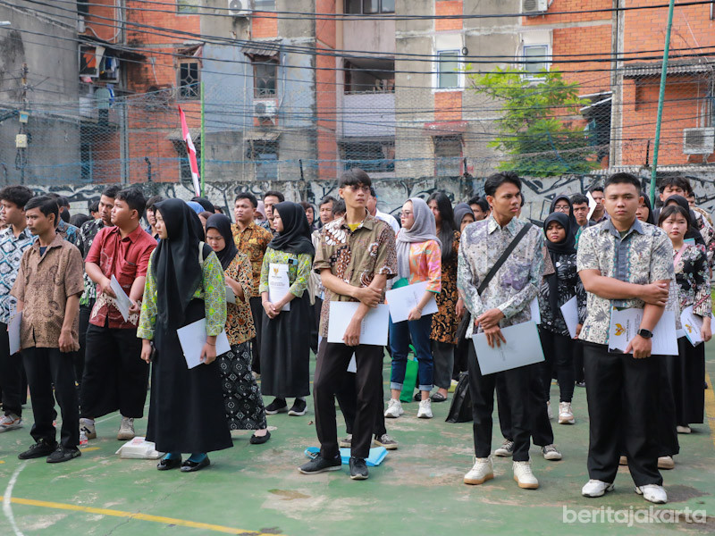 Program pemutihan ijazah yang digulirkan oleh Pemerintah Provinsi (Pemprov) DKI Jakarta