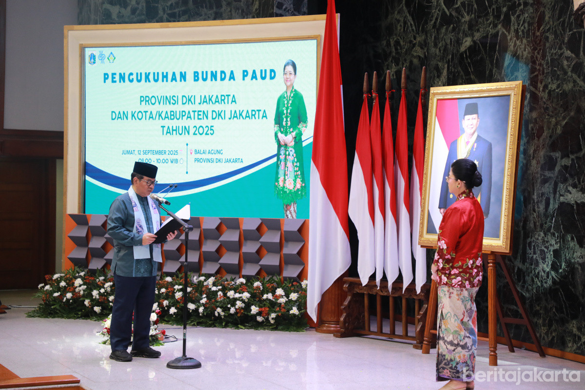 Gubernur DKI, Pramono Anung mengukuhkan Hani Pramono sebagai Bunda PAUD DKI Jakarta