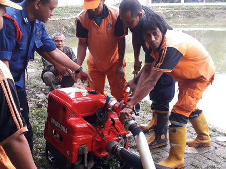 PPSU Ragunan Dilatih Operasikan Pompa Portable