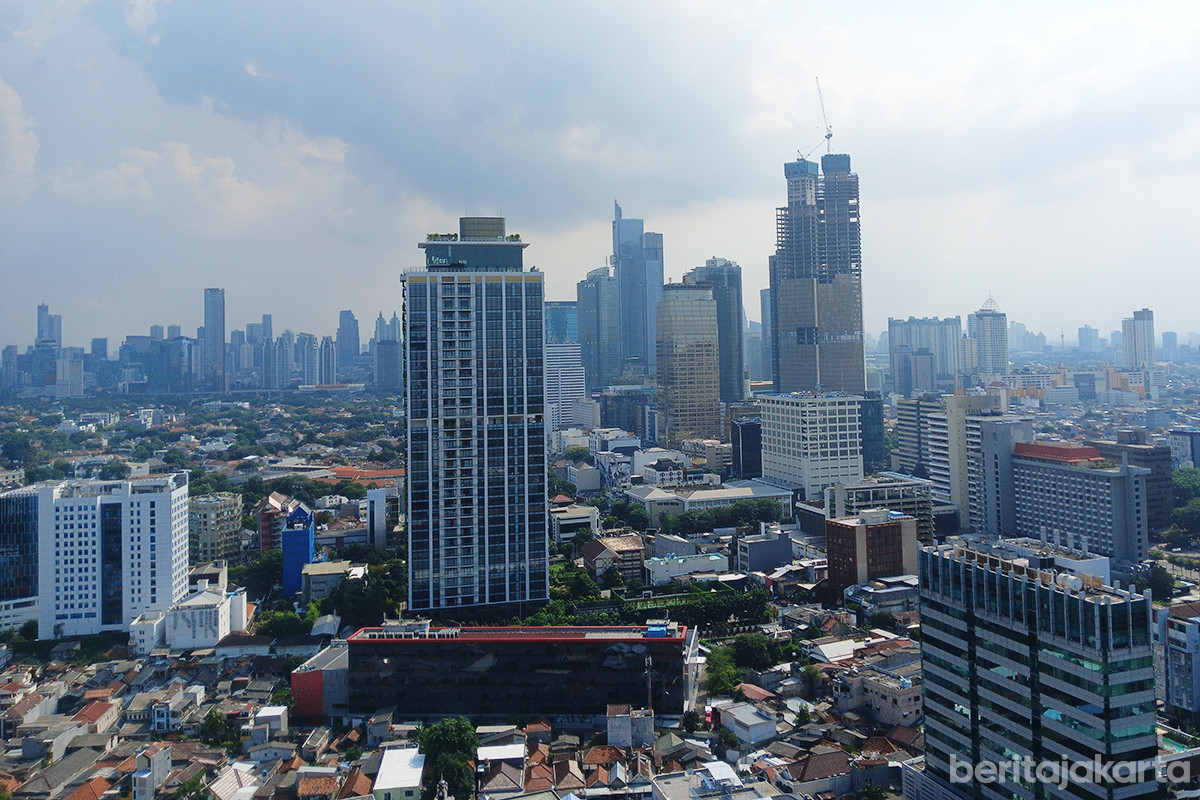 Sejumlah gedung bertingkat di Jakarta