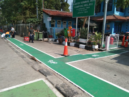 Terminal Kampung Melayu Siapkan Jalur Sepeda dan Penitipan Sepeda