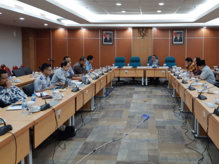 Dewan Tindak Lanjuti Aduan Operator Bus Sedang ke Dishub DKI