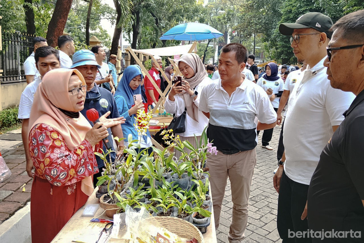 Kegiatan Pasar Tumbuh di Jaktim