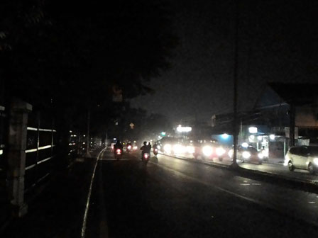 Lampu PJU di Jl Raya Bogor Banyak yang Padam