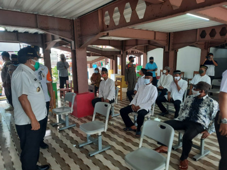  120 Pengurus Lembaga Keagamaan dan Tempat Ibadah di Kepulauan Seribu Telah Mandapatkan Vaksin 