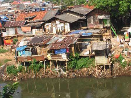 Pemukiman Pinggir Kali akan Ditata Layaknya RPTRA