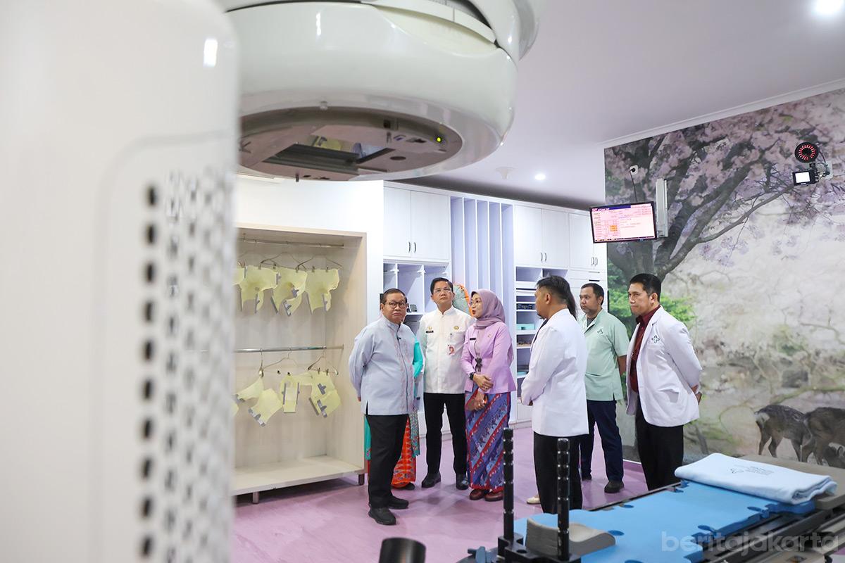 Gub pramono Aura Oncology Center RSUD Pasar Minggu rezap