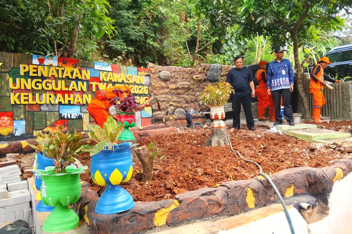 Penataan Lahan Jadi Taman Interaktif Cijantung nurito