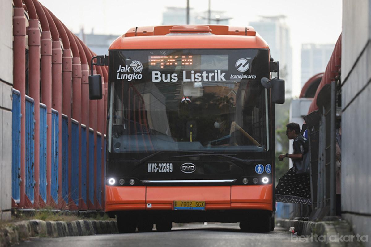 Transjakarta low entry blokm