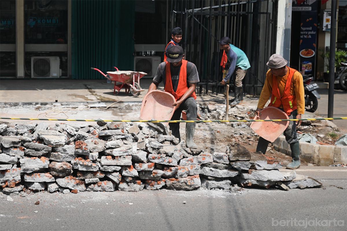 Proyek pekerjaan padatkarya jati2