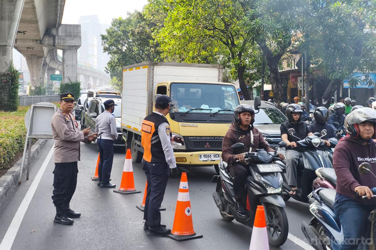 Dishub lalin jpo tendean tiyo2