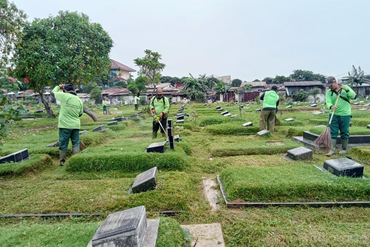 TPU jaktim dibersihkan nur