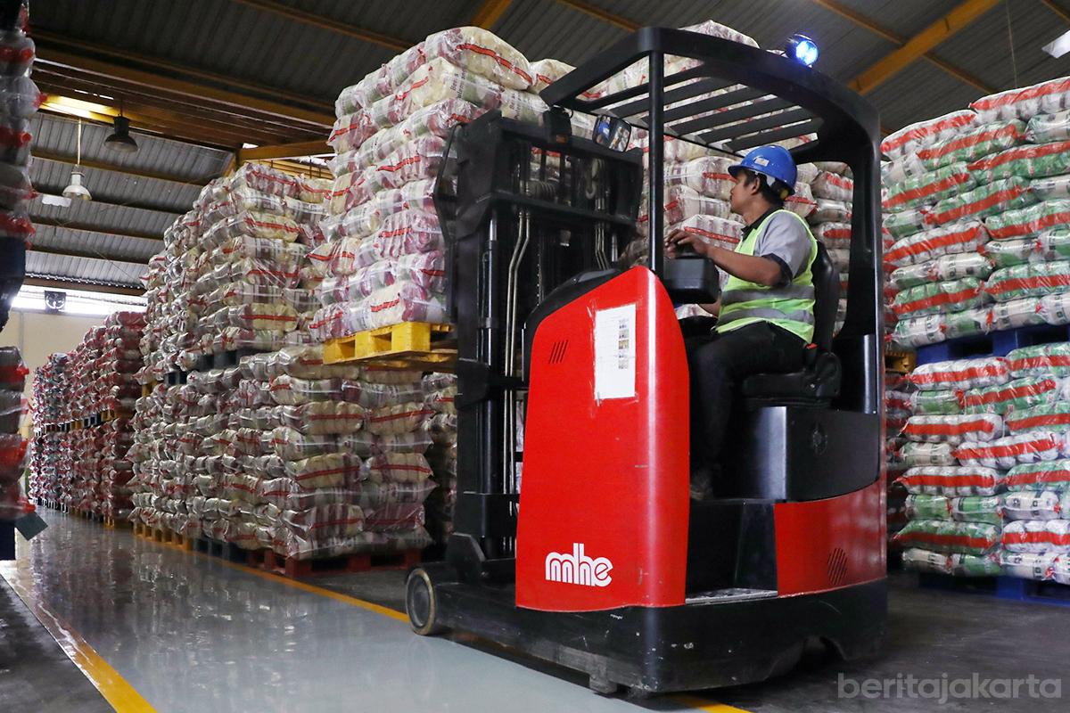 Stok beras dok