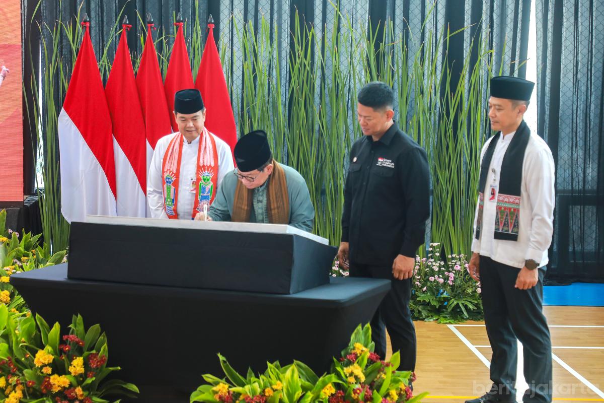 Peresmian gedung dispora rezap (1)