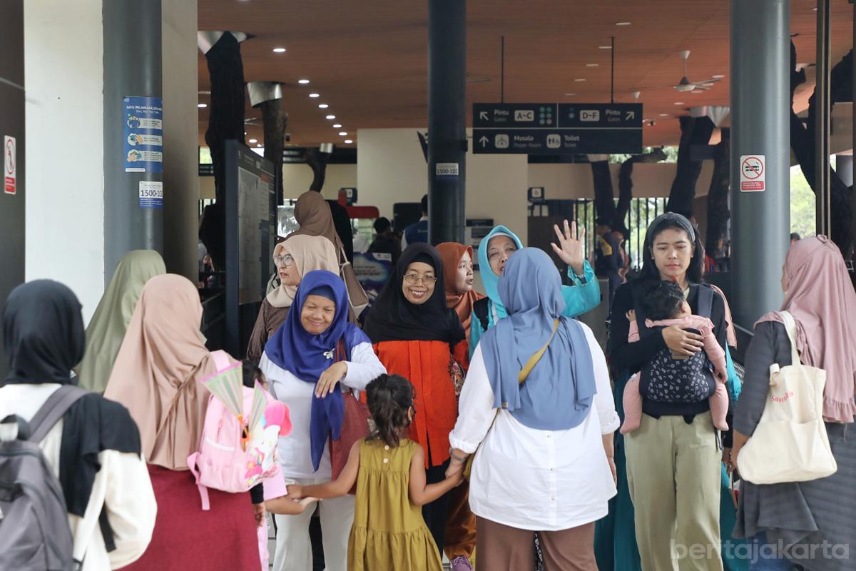 Perempuan otoy2