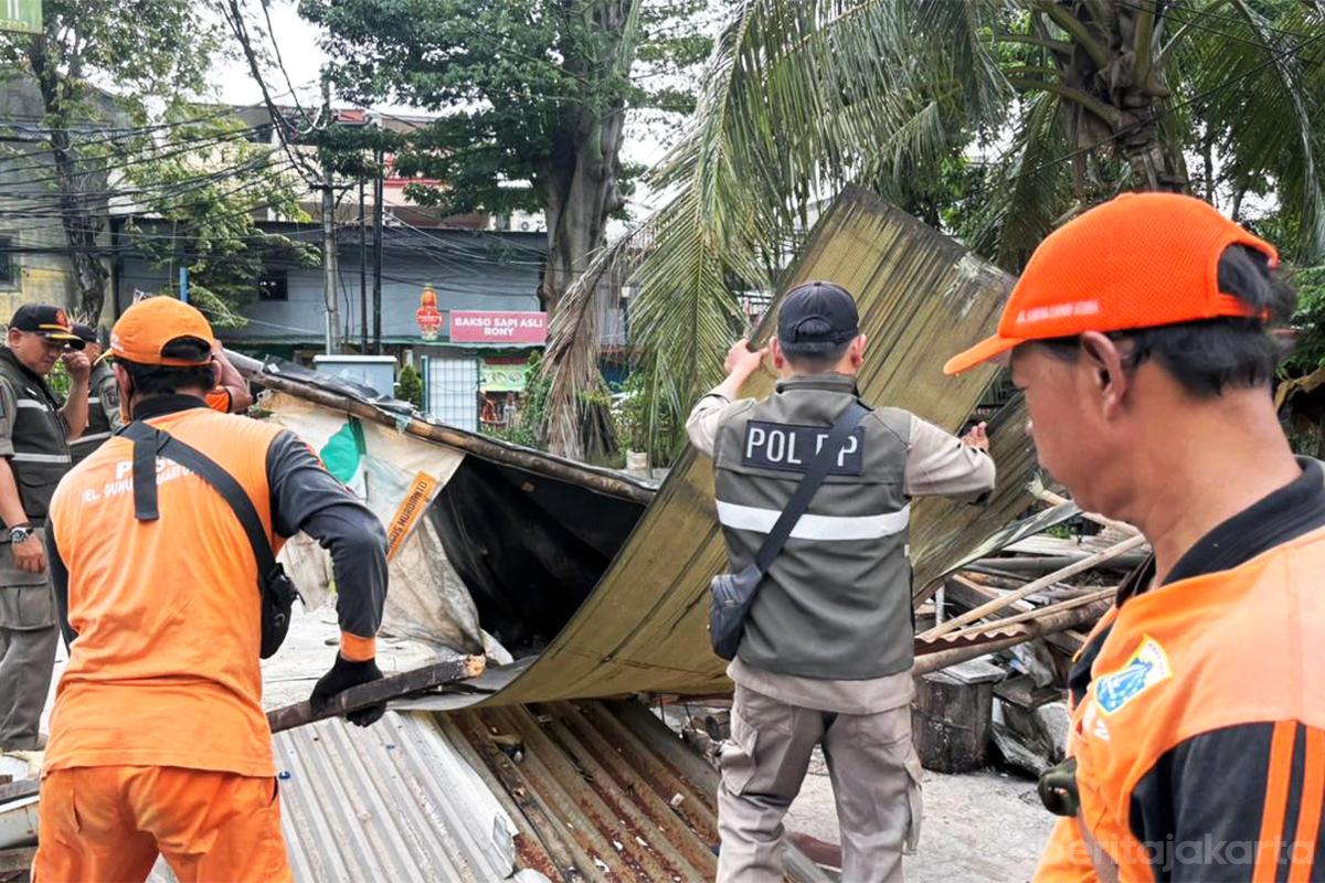 Bangunan liar bantaran kali mati folmer2